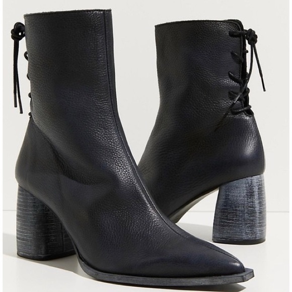⭐️NEW⭐️ FREE PEOPLE Livia Laceback Heeled Ankle...